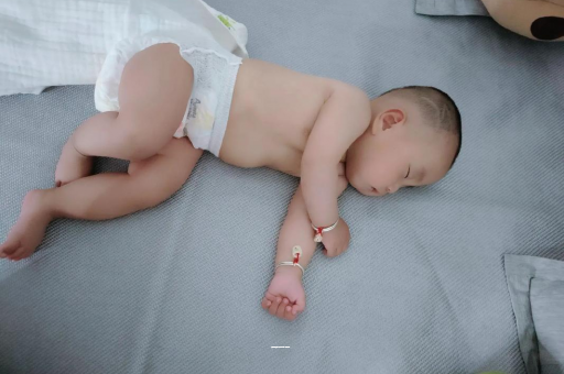 伊春五个月宝宝体重